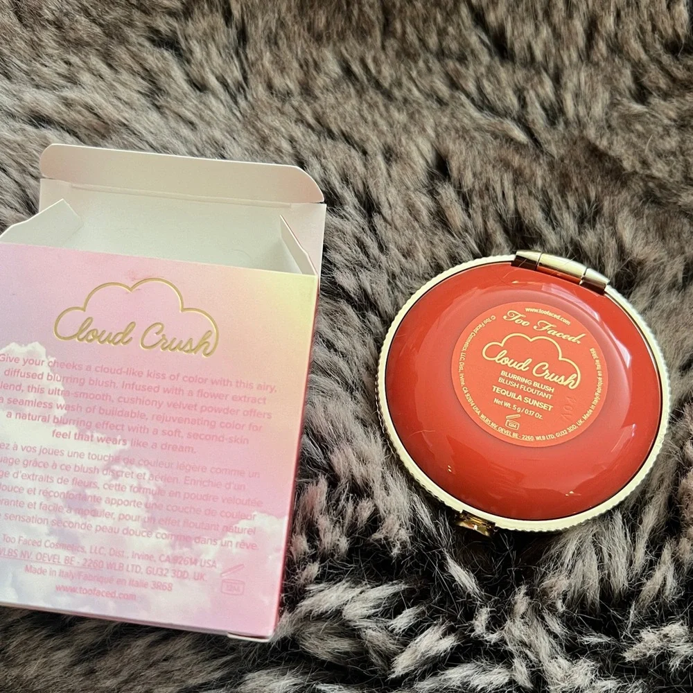 Too Faced Cloud Crush Blurring Powder Blush - TEQUILA SUNSET